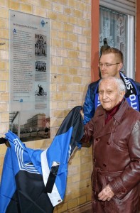 Mannheimer Morgen: Tafel erinnert an Wurzeln des SV Waldhof