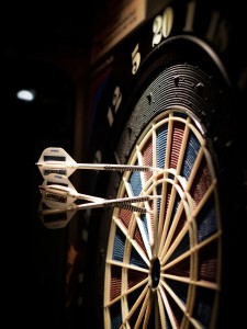 Dart-Turnier im Fan-Café